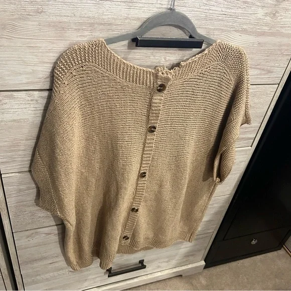 NWT Cable & Gauge Cream Crew Neck
Sweater Lightweight Knit 3X - Picture 4 of 6